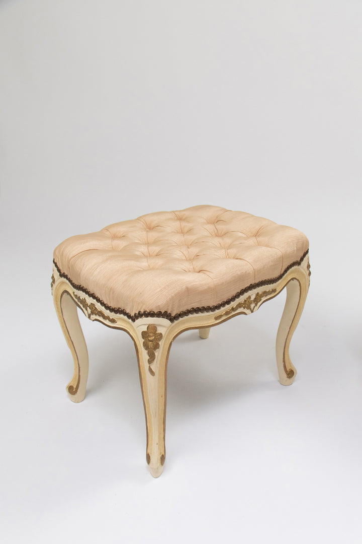 Classique chair with footstool