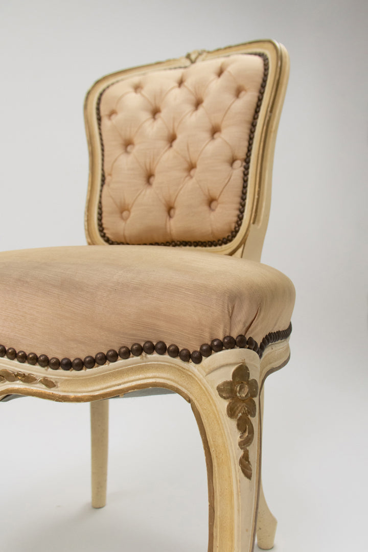 Classique chair with footstool